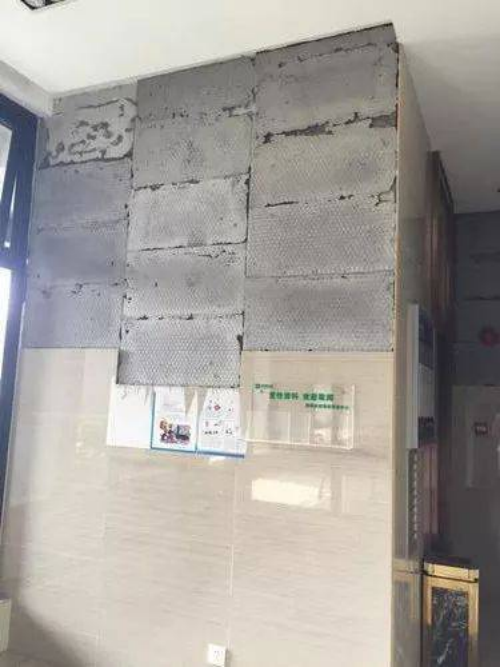 瓷磚背膠的作用是什么？